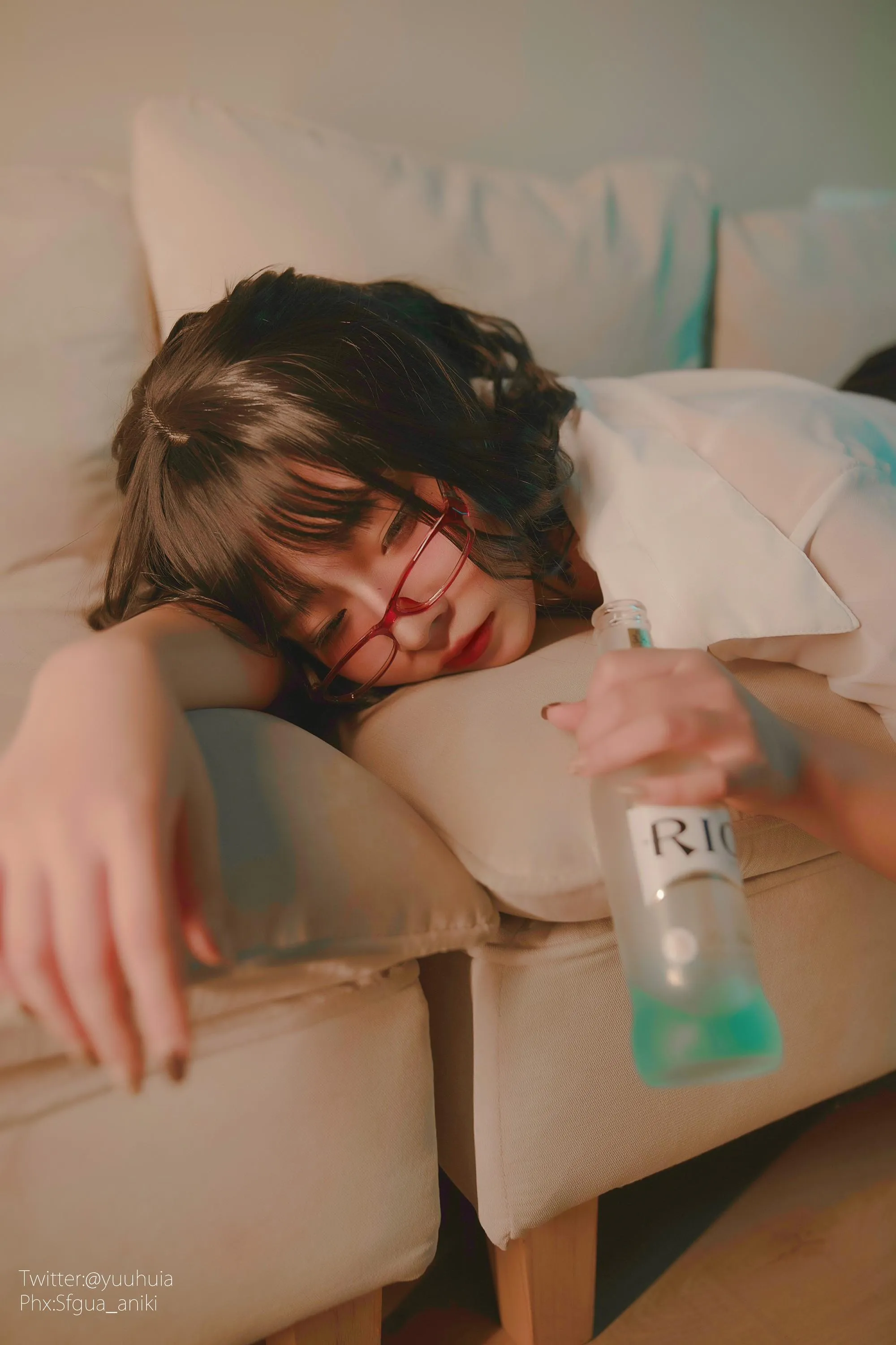 yuuhui玉汇 – NO.002 宿醉 [88P]插图1